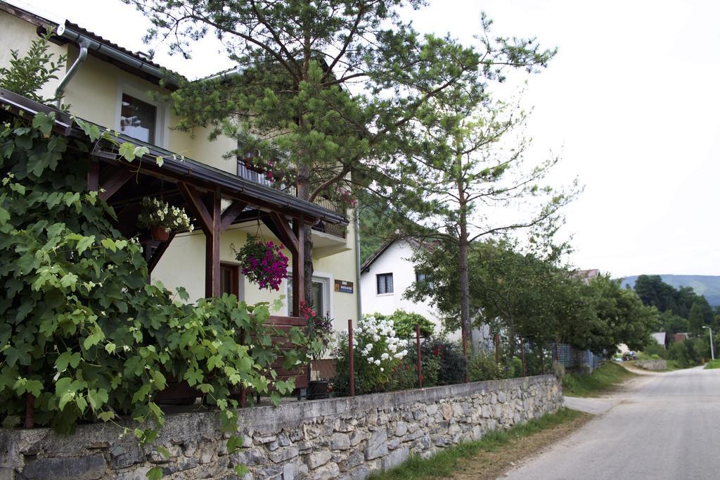 Guest House Sobic Sipovo Buitenkant foto